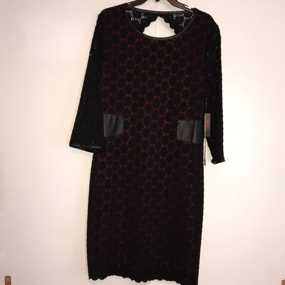 Black and red lace dress - Picture 1 of 3